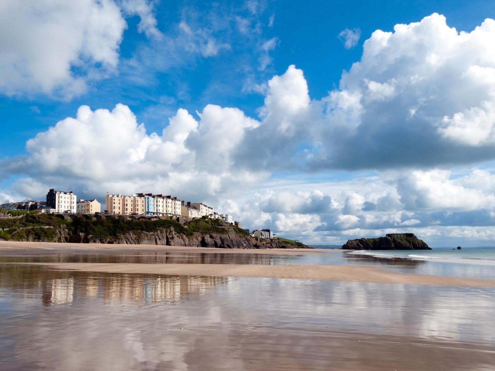4 Bed In Tenby Fb003 Exterior foto